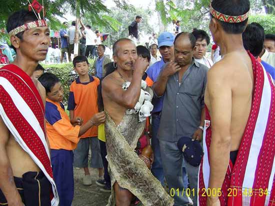 Mera Houchongba 2005