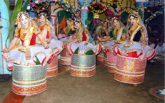 Raas Leela by Male Artists