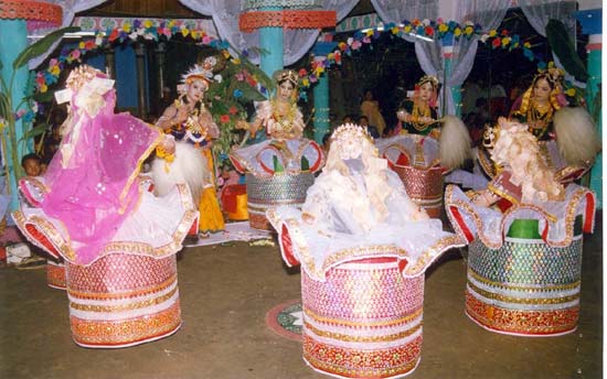 Raas Leela by Male Artists