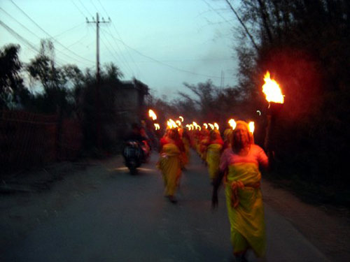 Yaoshang Festival - Sports and Fun Activites in Manipur :: March 14 - 18, 2006