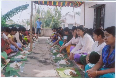 <i>Ningol Chakkouba</i> Celebration at Mysore 2005