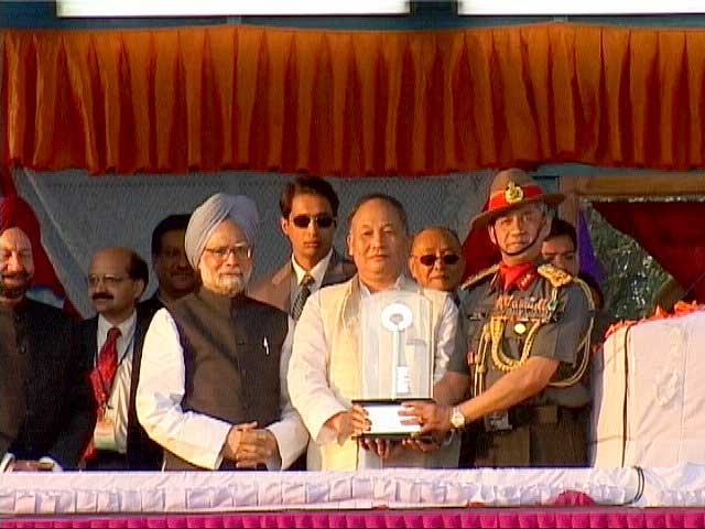PM Manmohan Singh maiden visit to Manipur - 20 November 2004