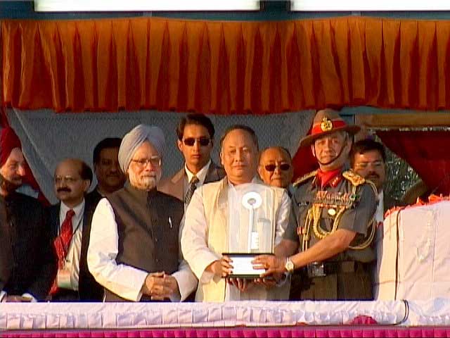 PM Manmohan Singh maiden visit to Manipur - 20 November 2004
