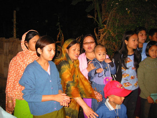 Yaoshang Festival - Yaoshang <i>Mei-Thaba</i> in Manipur :: March 25, 2005