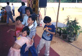 Yaoshang 2002 celebrations in Bangalore